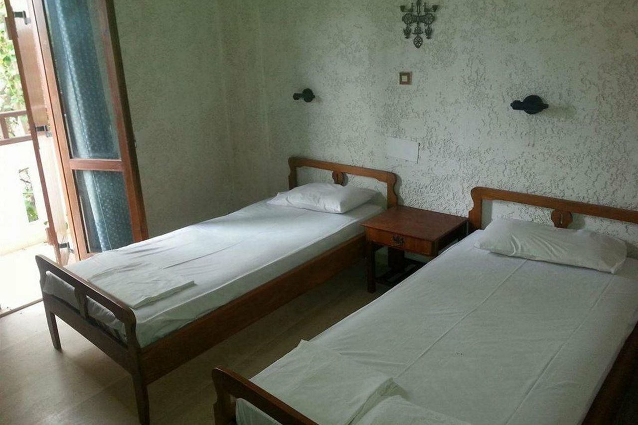 Irene Apartments Малиа Екстериор снимка
